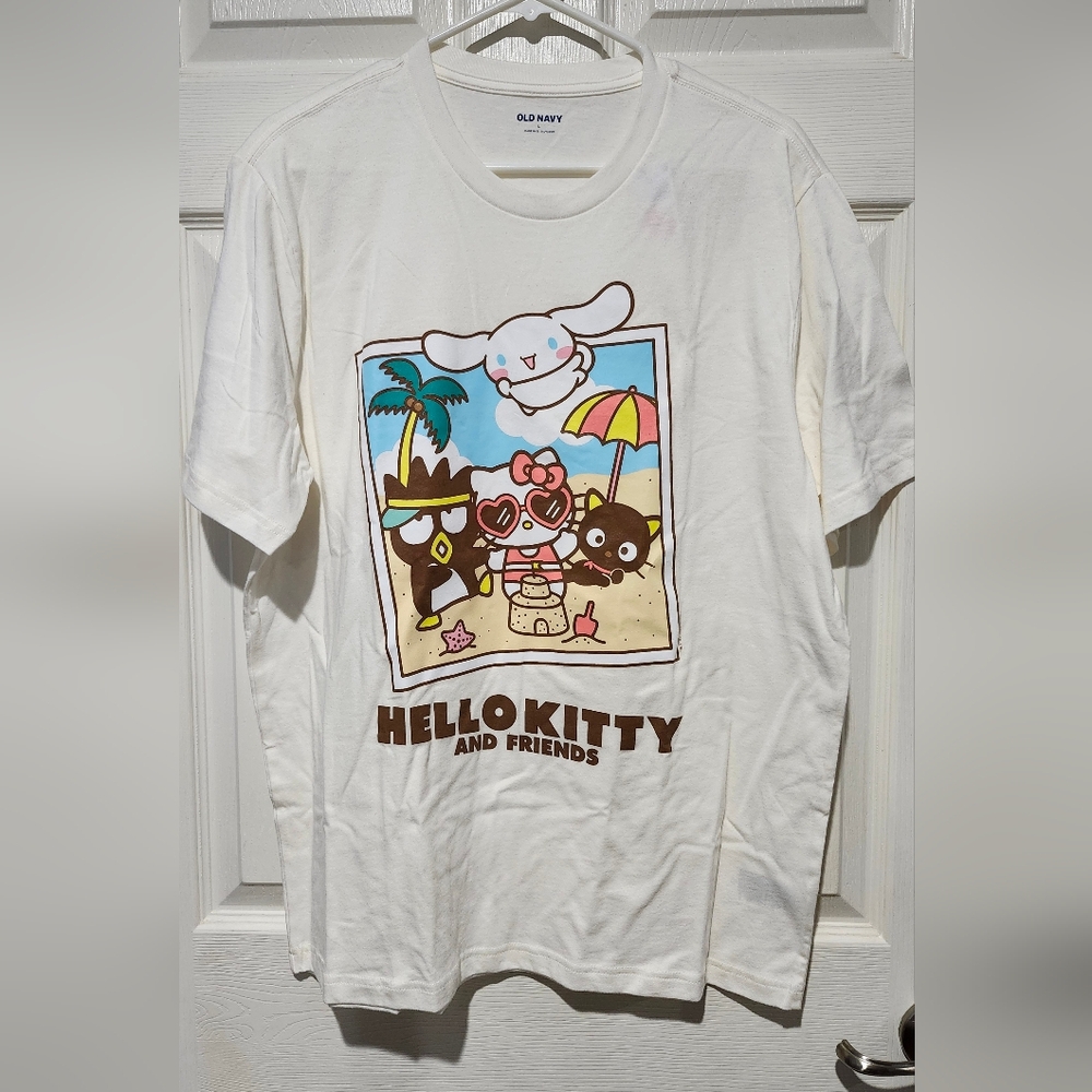 Old Navy NWT Hello Kitty and Friends Cream T-Shirt Size Large